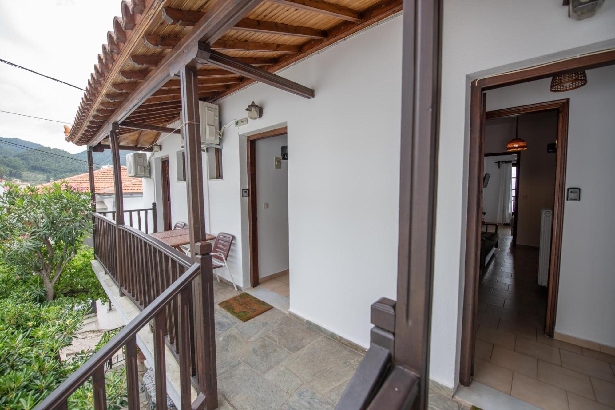 Lilian Beachfront Apartments Neo Klima Exterior foto
