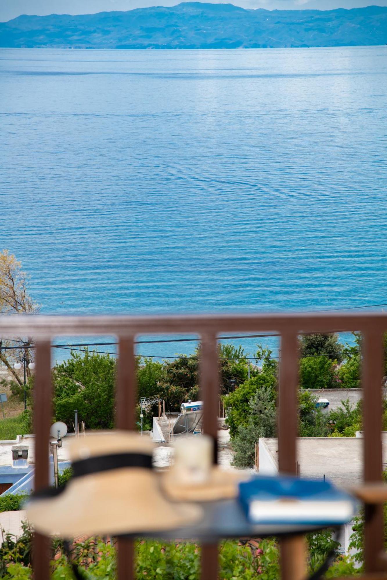 Lilian Beachfront Apartments Neo Klima Exterior foto